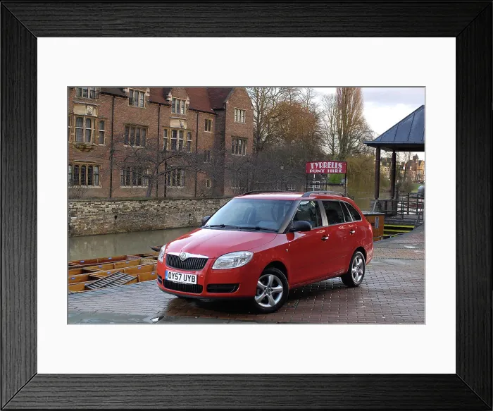Framed Print : Skoda Fbia Estate HTP 1-2 2007. Artist: Simon Clay