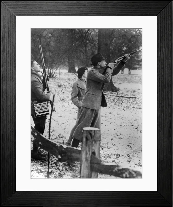 Framed Print : Earl of Shrewsbury, Miss Lane and their chauffeur on a shoot, c1946 Framed Print : Earl of Shrewsbury, Miss Lane and their chauffeur on a shoot, c1946