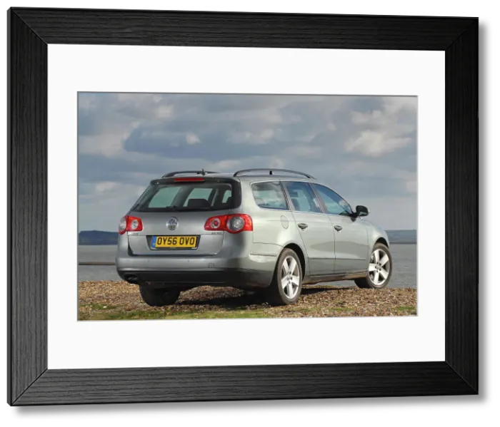 Framed Print : 2006 Volkswagen Passat 2.0 Tdi Estate Framed Print : 2006 Volkswagen Passat 2.0 Tdi Estate