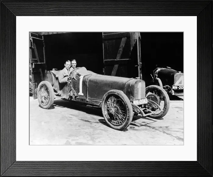 Framed Print : Kenelm Lee Guinness and Perkins with an 8 cylinder Sunbeam, 1922 Framed Print : Kenelm Lee Guinness and Perkins with an 8 cylinder Sunbeam, 1922