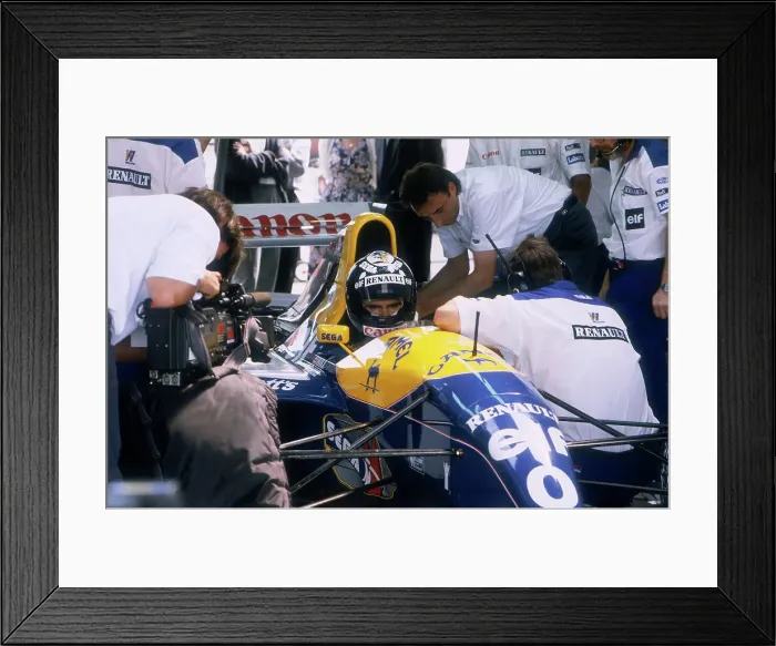 Framed Print : Damon Hill in his Williams-Renault, 1993 Framed Print : Damon Hill in his Williams-Renault, 1993