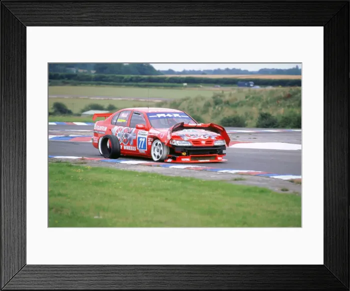 Framed Print : 1998 Thruxton. British touring cars.Nissan Primera. M Neal Framed Print : 1998 Thruxton. British touring cars.Nissan Primera. M Neal