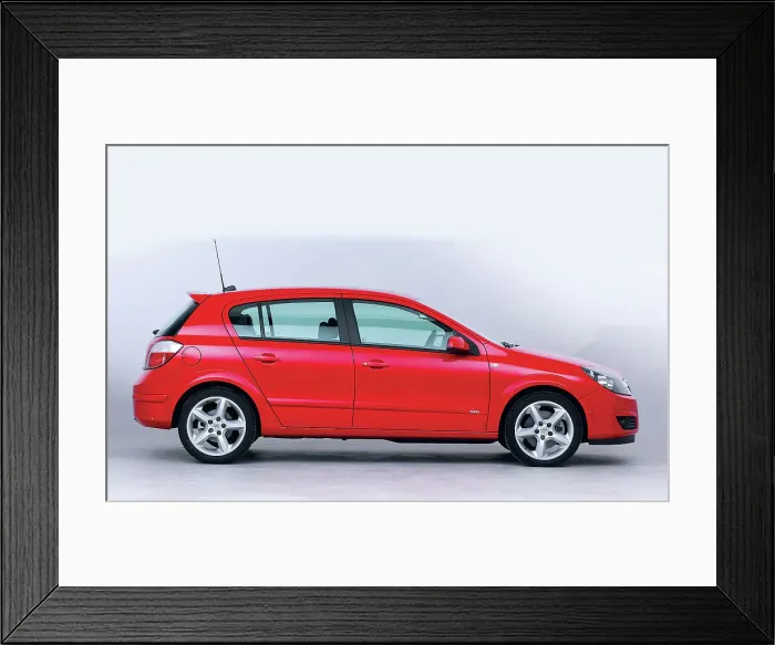 Framed Print : 2004 Vauxhall Astra Framed Print : 2004 Vauxhall Astra