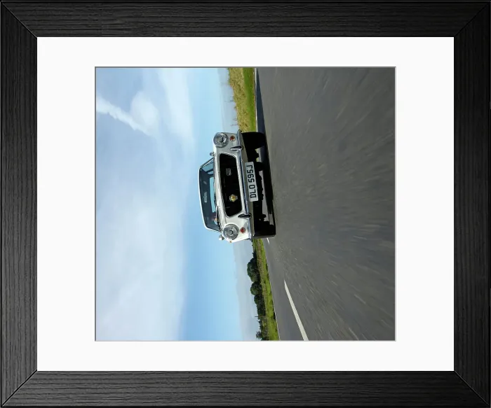 Framed Print : 1971 Gilbern Invader Framed Print : 1971 Gilbern Invader