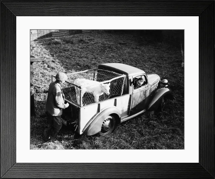 Framed Print : Bedford 6cwt utility wagon, 1938 Framed Print : Bedford 6cwt utility wagon, 1938