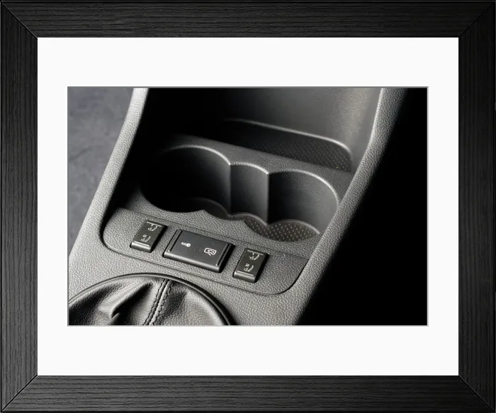 Framed Print : Skoda Fbia Estate HTP 1-2 2007. Artist: Simon Clay Framed Print : Skoda Fbia Estate HTP 1-2 2007. Artist: Simon Clay