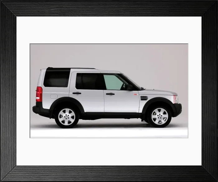 Framed Print : 2004 Landrover Discovery Framed Print : 2004 Landrover Discovery