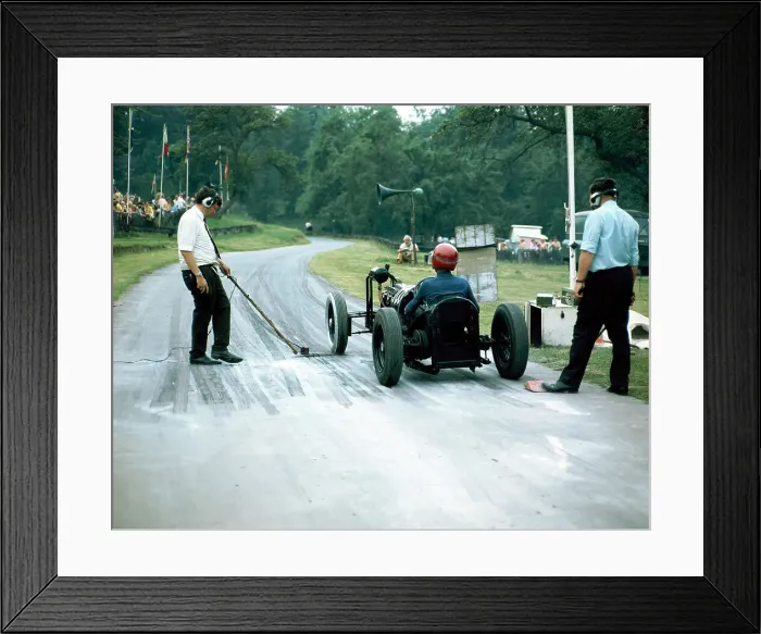 Framed Print : A veteran car at Prescott race track, Gloucestershire Framed Print : A veteran car at Prescott race track, Gloucestershire