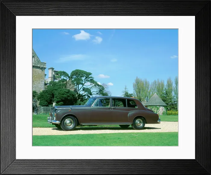 Framed Print : 1970 Rolls Royce Phantom VI Limousine Framed Print : 1970 Rolls Royce Phantom VI Limousine