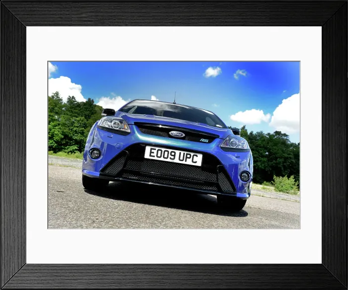 Framed Print : Ford Focus RS 2009. Artist: Simon Clay Framed Print : Ford Focus RS 2009. Artist: Simon Clay