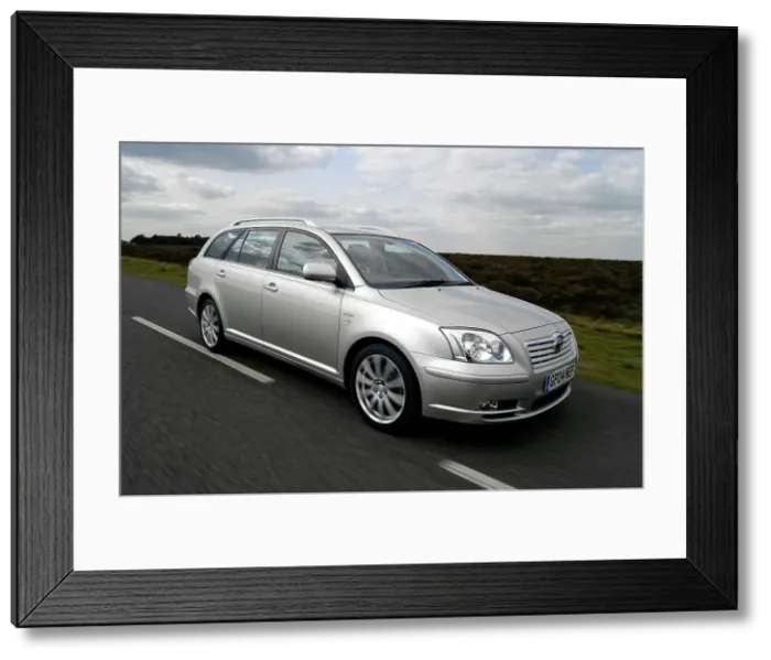 Framed Print : 2004 Toyota Avensis Estate Framed Print : 2004 Toyota Avensis Estate