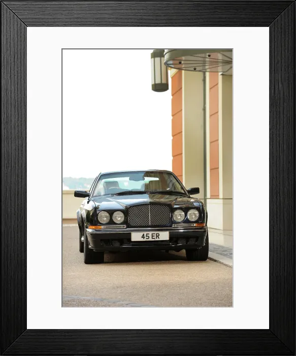 Framed Print : Bentley Continental 2001. Artist: Simon Clay Framed Print : Bentley Continental 2001. Artist: Simon Clay