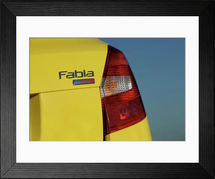 Framed Print : SKODA Fabia 2007. Artist: Simon Clay Framed Print : SKODA Fabia 2007. Artist: Simon Clay