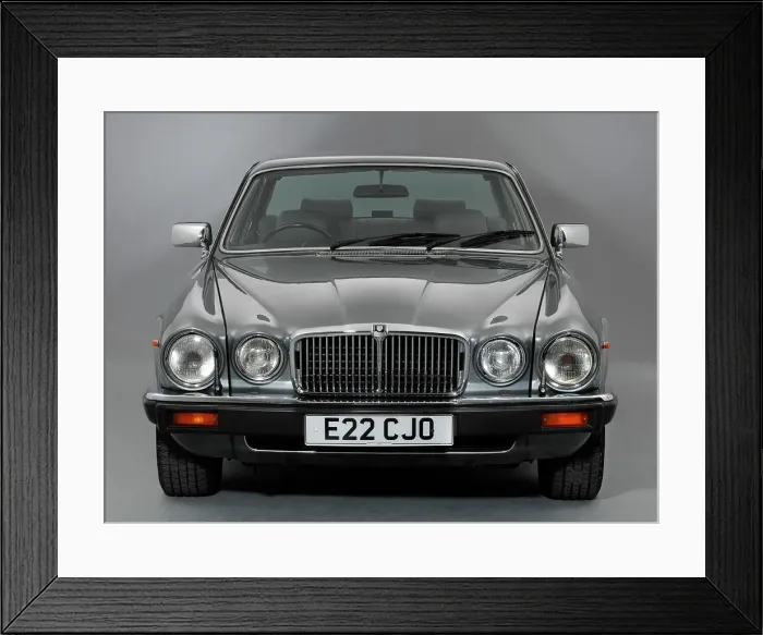 Framed Print : 1987 Jaguar XJ12 Sovereign Framed Print : 1987 Jaguar XJ12 Sovereign