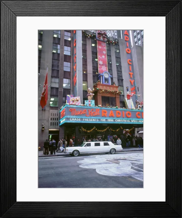 Framed Print : Stretch Limousine in New York Framed Print : Stretch Limousine in New York