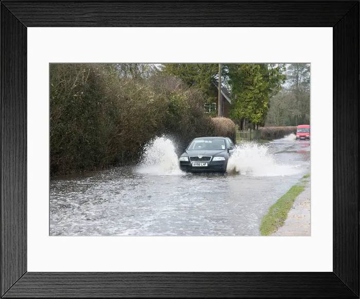 Framed Print : Skoda driving fast through floodwater at Beaulieu 2008 Framed Print : Skoda driving fast through floodwater at Beaulieu 2008