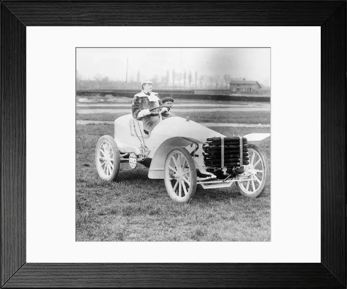 Framed Print : Madame du Gaste at the wheel of a De Dietrich, (c1910?) Framed Print : Madame du Gaste at the wheel of a De Dietrich, (c1910?)