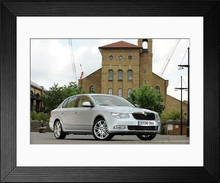 Framed Print : Skoda SUPERB 2008. Artist: Simon Clay Framed Print : Skoda SUPERB 2008. Artist: Simon Clay