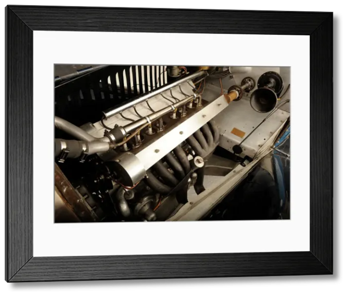 Framed Print : Bugatti type 55 1932. Artist: Simon Clay Framed Print : Bugatti type 55 1932. Artist: Simon Clay