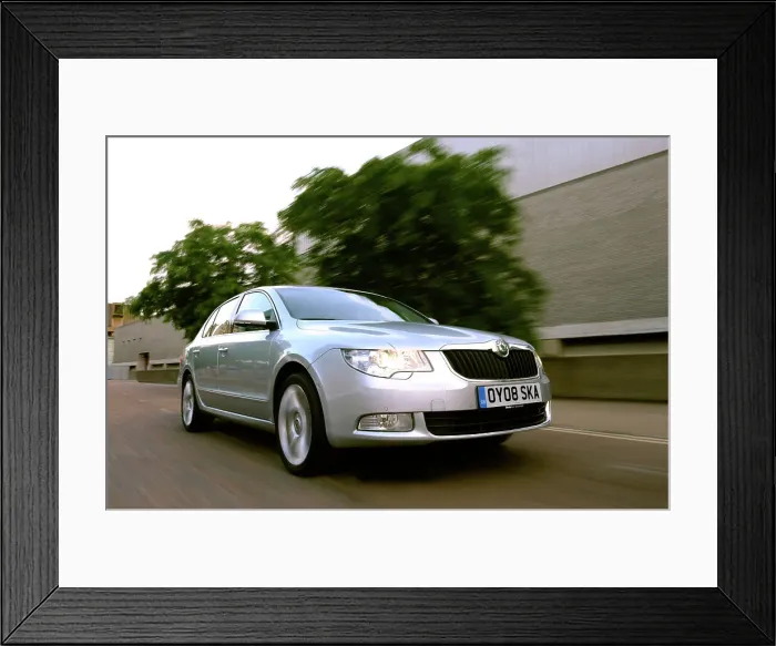 Framed Print : Skoda SUPERB 2008. Artist: Simon Clay Framed Print : Skoda SUPERB 2008. Artist: Simon Clay