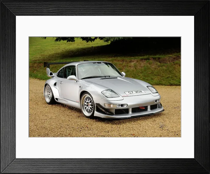 Framed Print : 2006 Porsche Gemballa 600 GTR. Artist: Simon Clay Framed Print : 2006 Porsche Gemballa 600 GTR. Artist: Simon Clay