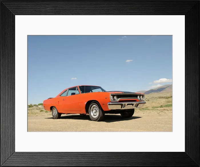 Framed Print : Plymouth Hemi Roadrunner 1970. Artist: Simon Clay Framed Print : Plymouth Hemi Roadrunner 1970. Artist: Simon Clay