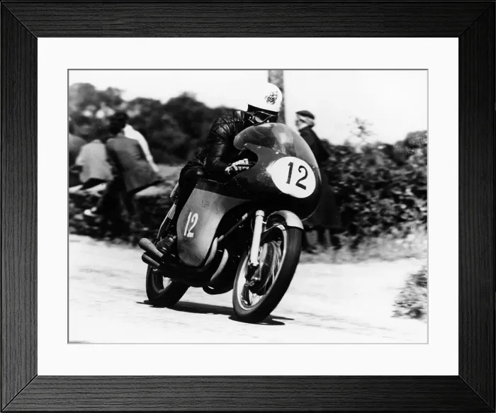 Framed Print : John Hartle winning the Isle of Man Junior TT, on an MV Agusta, 1960 Framed Print : John Hartle winning the Isle of Man Junior TT, on an MV Agusta, 1960
