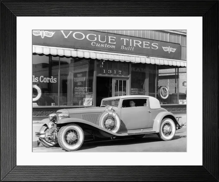 Framed Print : Cord L29 parked outside a showroom, USA, c1929-c1930 Framed Print : Cord L29 parked outside a showroom, USA, c1929-c1930
