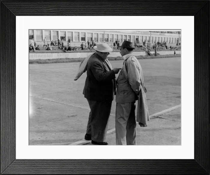 Framed Print : Alfred Neubauer making a point, c1954-c1955 Framed Print : Alfred Neubauer making a point, c1954-c1955