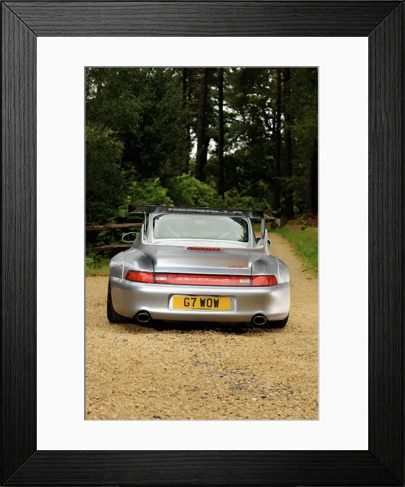 Framed Print : 2006 Porsche Gemballa 600 GTR. Artist: Simon Clay Framed Print : 2006 Porsche Gemballa 600 GTR. Artist: Simon Clay