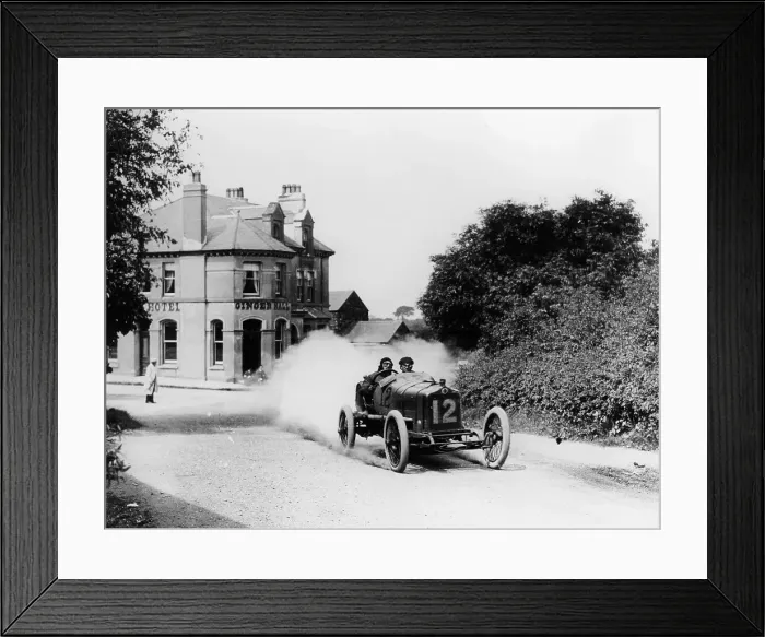 Framed Print : A Minerva 3.3 Litre taking part in a TT race, Milan, Italy, 1914 Framed Print : A Minerva 3.3 Litre taking part in a TT race, Milan, Italy, 1914