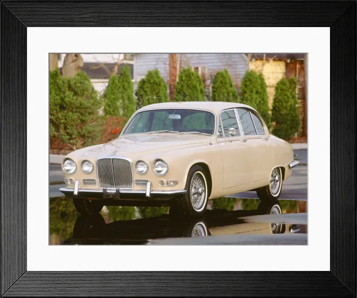 Framed Print : 1967 Jaguar 420 Framed Print : 1967 Jaguar 420