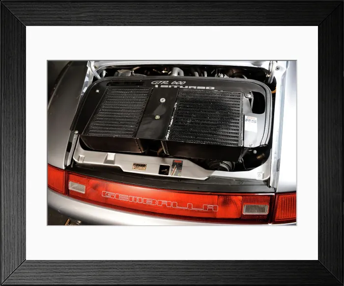 Framed Print : 2006 Porsche Gemballa 600 GTR. Artist: Simon Clay Framed Print : 2006 Porsche Gemballa 600 GTR. Artist: Simon Clay