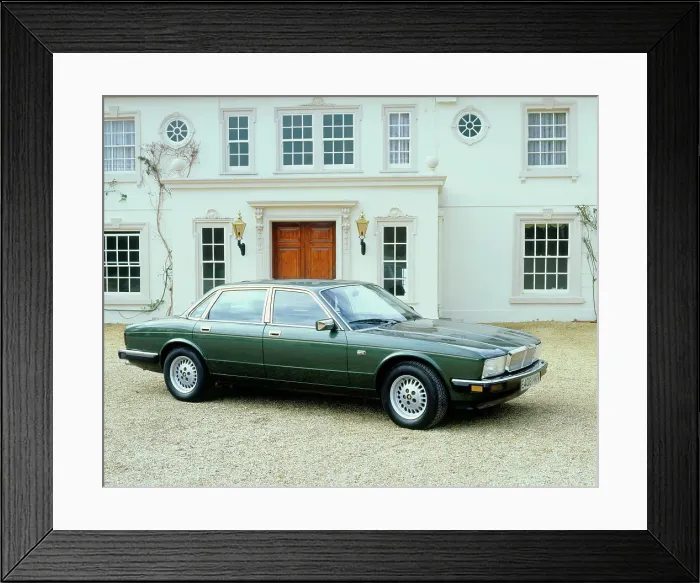 Framed Print : 1988 Jaguar Sovereign 3.6 Framed Print : 1988 Jaguar Sovereign 3.6
