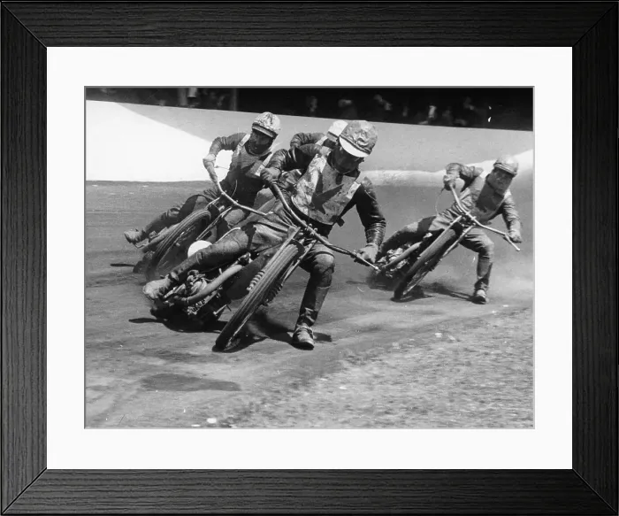 Framed Print : Speedway race at Exeter, Devon, c1952-c1953 Framed Print : Speedway race at Exeter, Devon, c1952-c1953