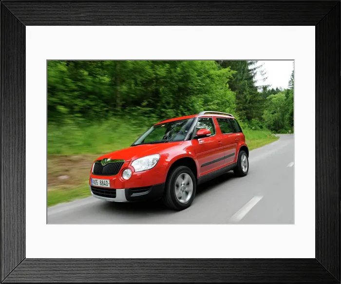 Framed Print : Skoda Yeti 2009. Artist: Simon Clay Framed Print : Skoda Yeti 2009. Artist: Simon Clay