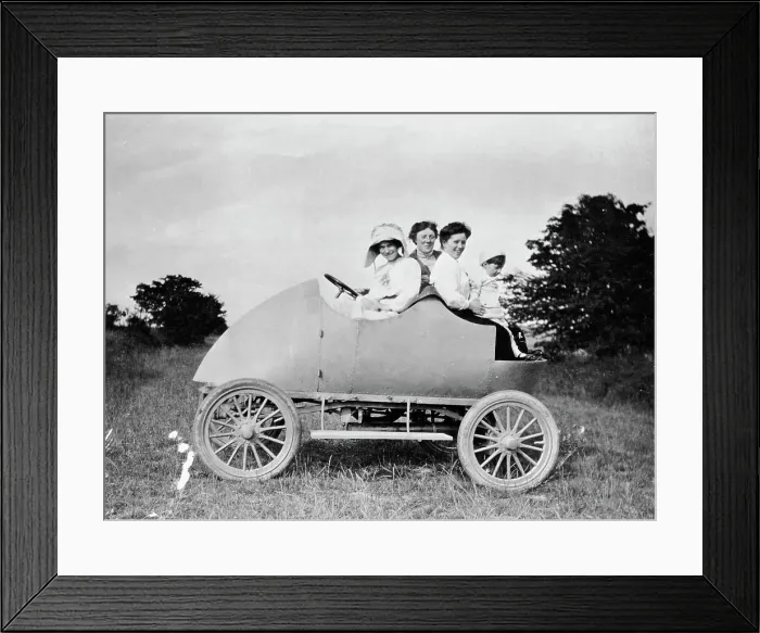 Framed Print : Robert Wil-de-Gose, his mother and nanny in The Bug, 1912 Framed Print : Robert Wil-de-Gose, his mother and nanny in The Bug, 1912