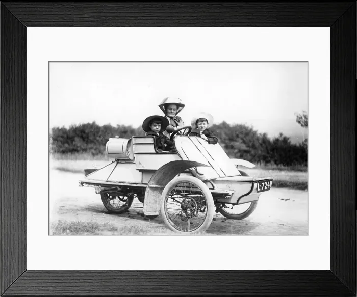 Framed Print : 1905 Rexette 5 hp tricar, (c1905?) Framed Print : 1905 Rexette 5 hp tricar, (c1905?)