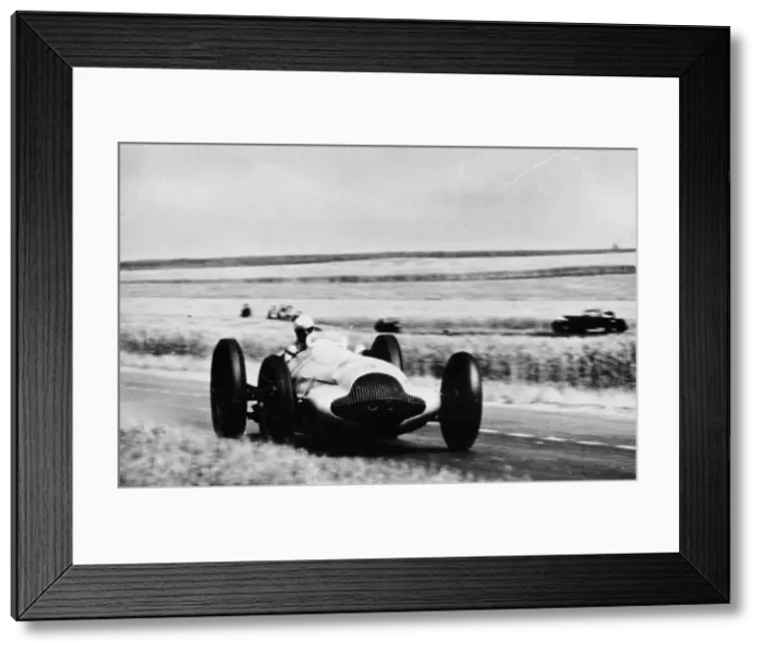 Framed Print : 3 litre Mercedes in action, French Grand Prix, Rheims, 1938 Framed Print : 3 litre Mercedes in action, French Grand Prix, Rheims, 1938