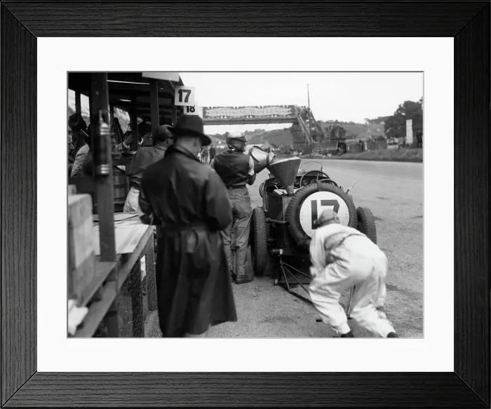 Framed Print : 1933 Ulster TT, MG Magnette K3 Nuvolari Framed Print : 1933 Ulster TT, MG Magnette K3 Nuvolari