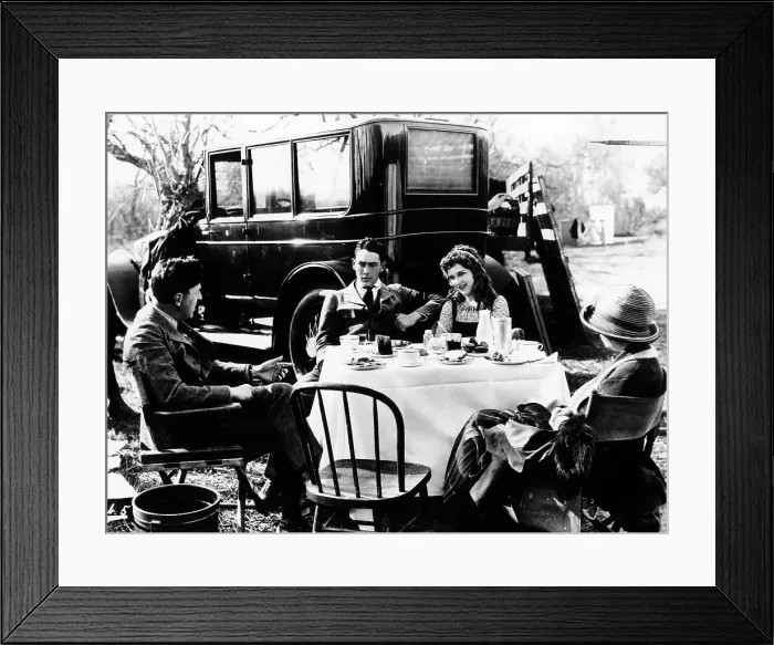 Framed Print : A motoring picnic, America, c1920 Framed Print : A motoring picnic, America, c1920
