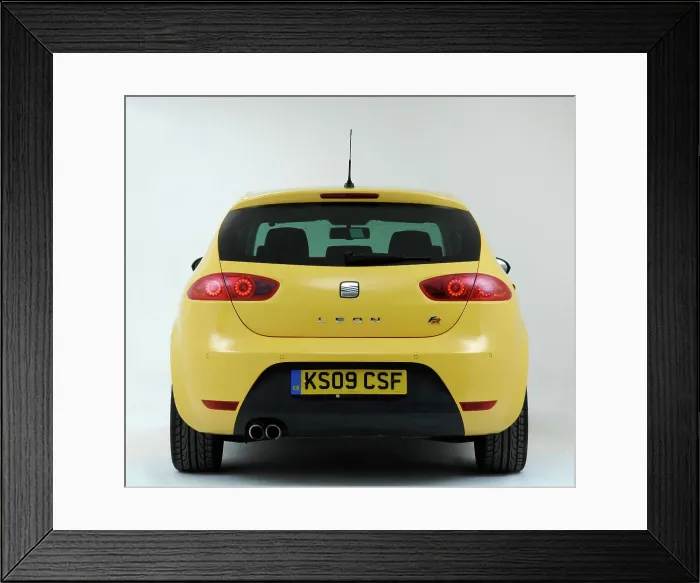 Framed Print : 2009 Seat Leon FR Framed Print : 2009 Seat Leon FR