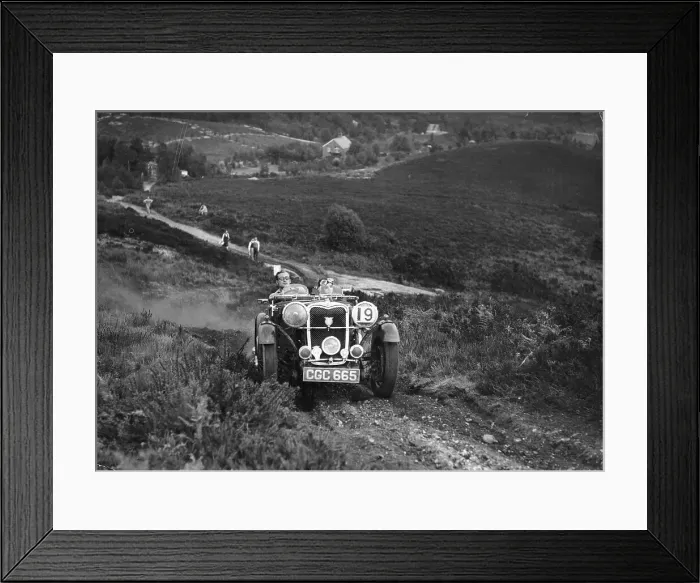 Framed Print : 1936 Singer 1.5 litre Le Mans, (late 1930s?) Framed Print : 1936 Singer 1.5 litre Le Mans, (late 1930s?)