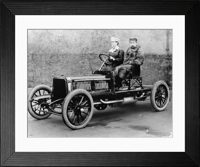Framed Print : Madame du Gaste and Monsieur Barbarou in a Benz Parsifal, 1903 Framed Print : Madame du Gaste and Monsieur Barbarou in a Benz Parsifal, 1903