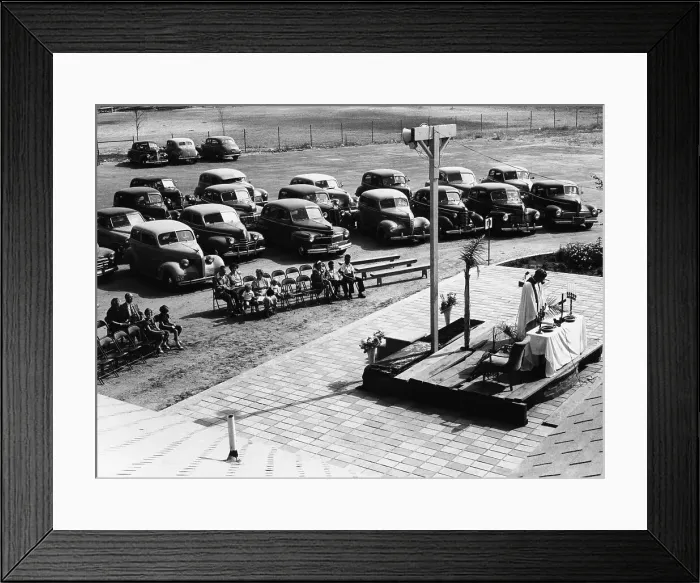 Framed Print : Outdoor church service with cars parked behind, USA, (1950s?) Framed Print : Outdoor church service with cars parked behind, USA, (1950s?)