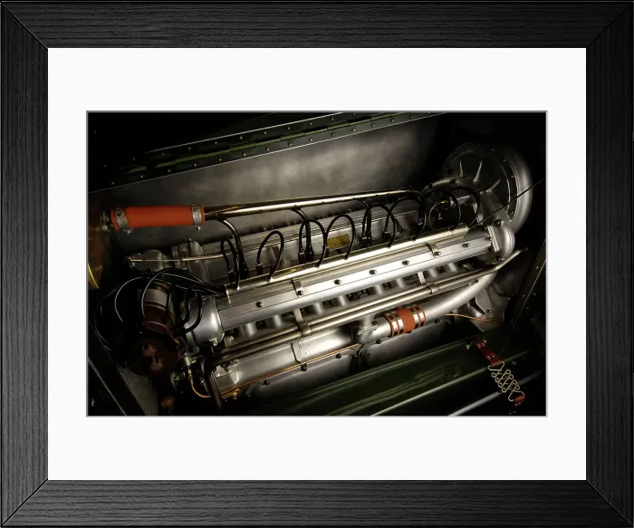 Framed Print : MILLER 122 supercharged 1923. Artist: Simon Clay Framed Print : MILLER 122 supercharged 1923. Artist: Simon Clay