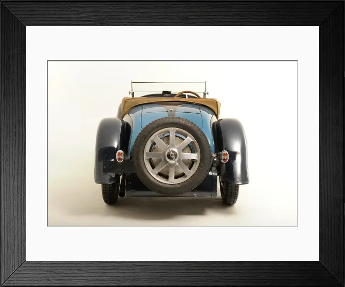 Framed Print : Bugatti type 55 1932. Artist: Simon Clay Framed Print : Bugatti type 55 1932. Artist: Simon Clay