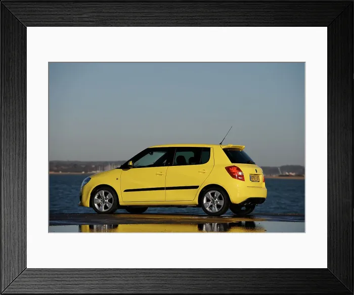 Framed Print : SKODA Fabia 2007. Artist: Simon Clay Framed Print : SKODA Fabia 2007. Artist: Simon Clay