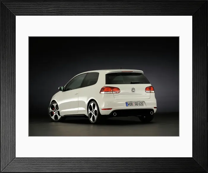 Framed Print : VW Golf GTI mk 6 2008. Artist: Simon Clay Framed Print : VW Golf GTI mk 6 2008. Artist: Simon Clay