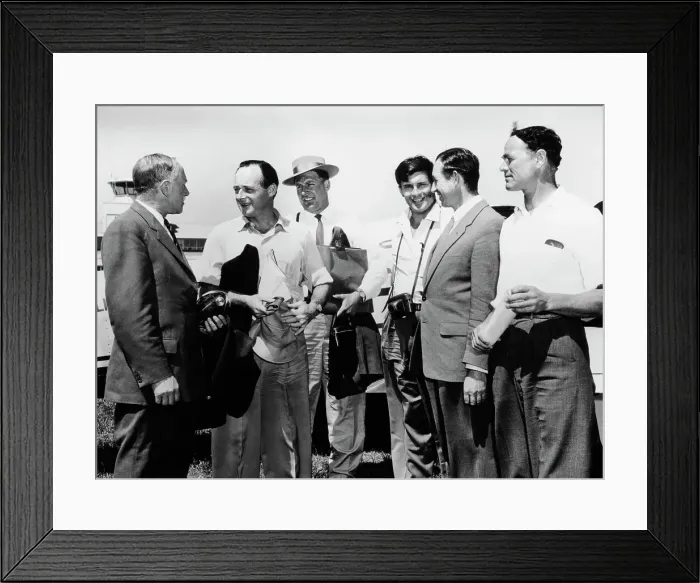 Framed Print : Donald Campbell in South Australia, c1963 Framed Print : Donald Campbell in South Australia, c1963